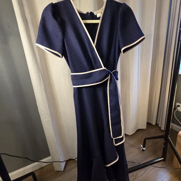 Fabulous Navy Wrap Dress with Cream Piping High Low - Picture 3 of 11